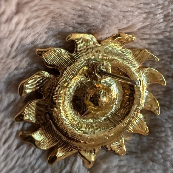 Gold Sunflower Crystal Stud Earrings - Women's Fashion Jewelry - Picture 4 of 4